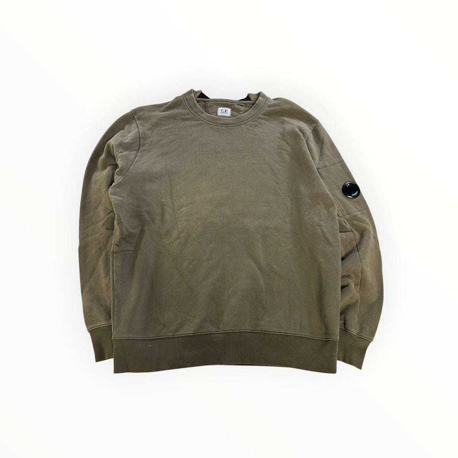 Secondstore C.P. Company olive-khaki cotton crewneck sweatshirt with signature lens utility pocket on the sleeve.