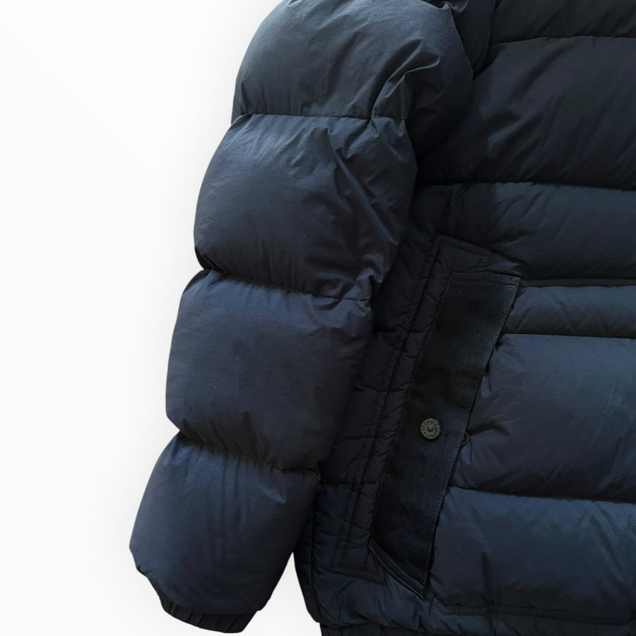 Doudoune Secondstore Stone Island noire en nylon stretch avec technologie sans coutures et poche latérale zippée