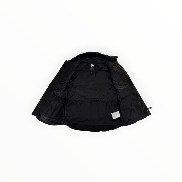 Intérieur d'un gilet sans manches noir Secondstore Canada Goose avec doublure technique et étiquette de marque