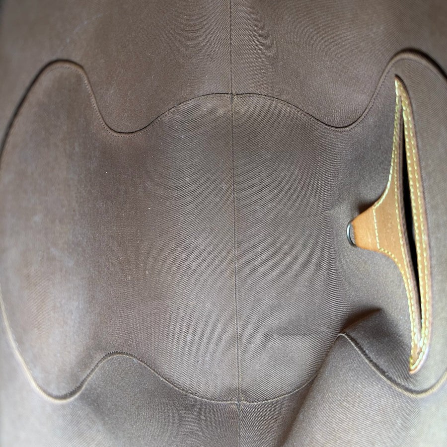 Intérieur du sac à main Secondstore Louis Vuitton Ellipse en textile marron avec poche plate en cuir