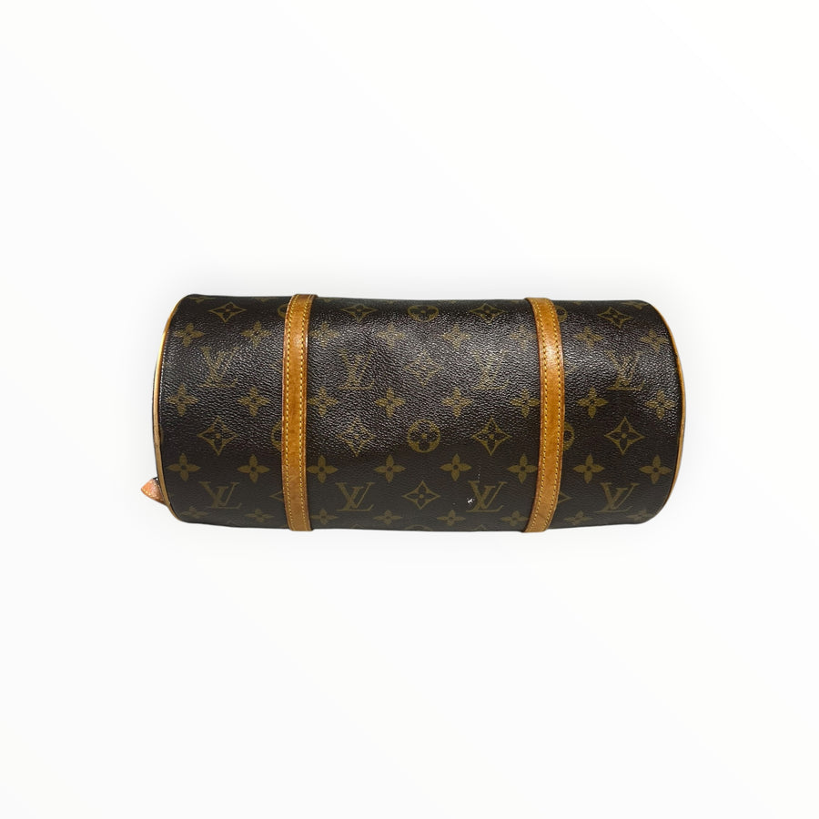 Sac à main cylindrique Louis Vuitton Papillon en toile Monogram et cuir naturel, disponible chez Secondstore.