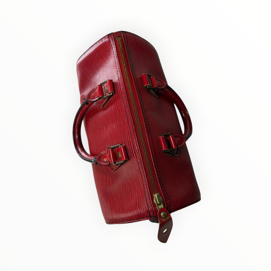 Sac à main Secondstore Louis Vuitton Speedy en cuir Épi rouge avec finitions en laiton doré et texture striée