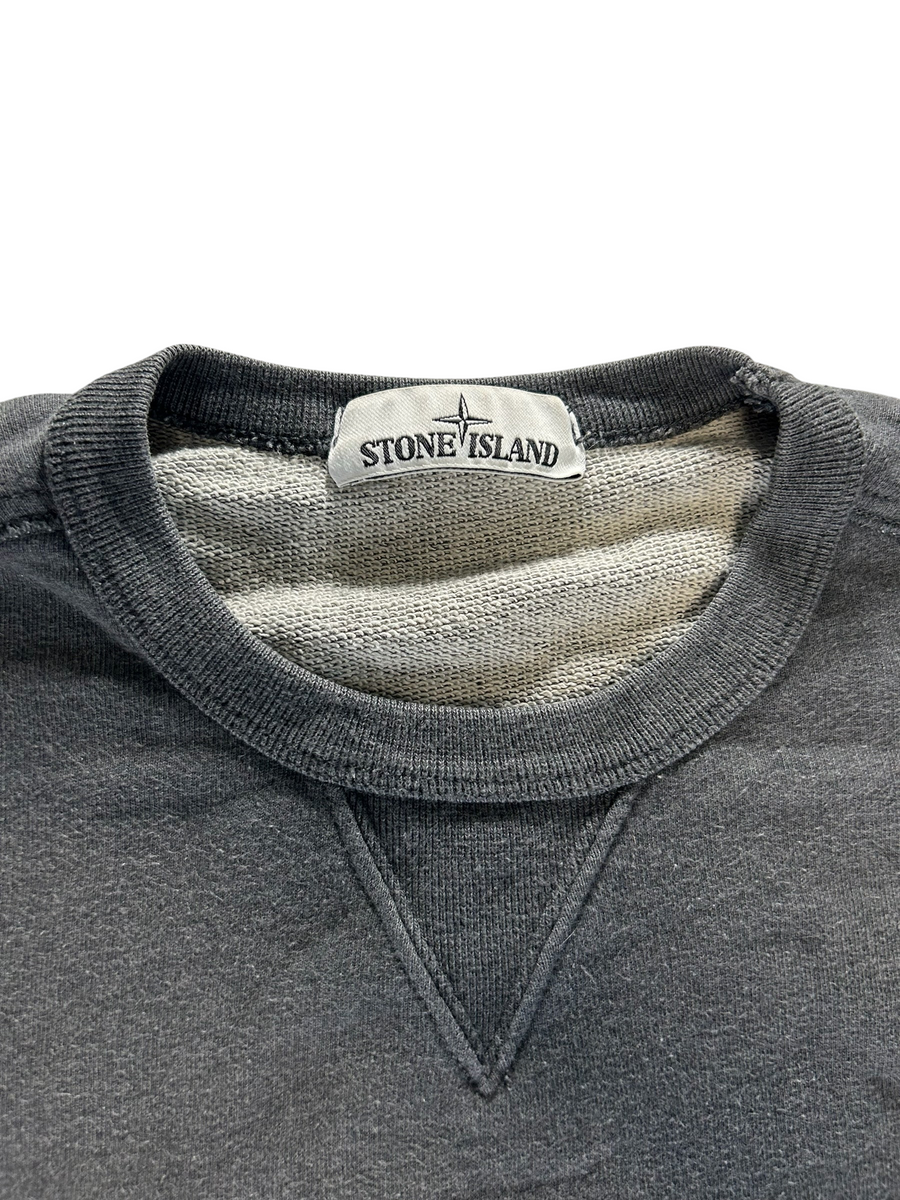 Secondstore Stone Island charcoal grey cotton crewneck sweatshirt with a classic ribbed collar and V-insert detail.