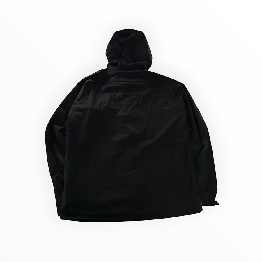 Veste à capuche noire Secondstore C.P. Company en tissu technique Pro-Tek imperméable vue de dos