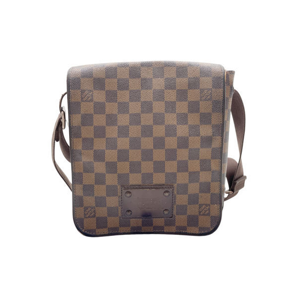 Secondstore pre-owned Louis Vuitton Brooklyn PM messenger bag in Damier Ebene canvas with magnetic flap closure