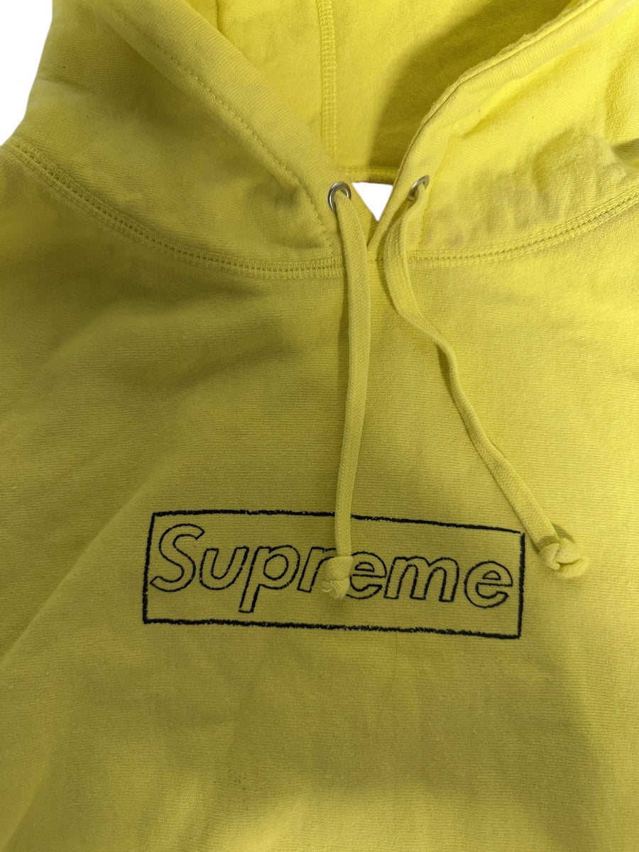 Sweat à capuche Supreme x KAWS Chalk Logo jaune