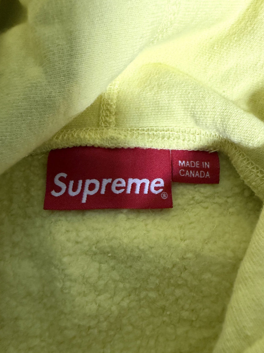 Sweat à capuche Supreme x KAWS Chalk Logo jaune