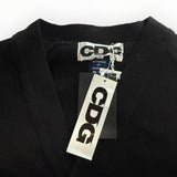 Cardigan noir en maille Secondstore avec étiquette CDG et col en V, confectionné en Écosse.