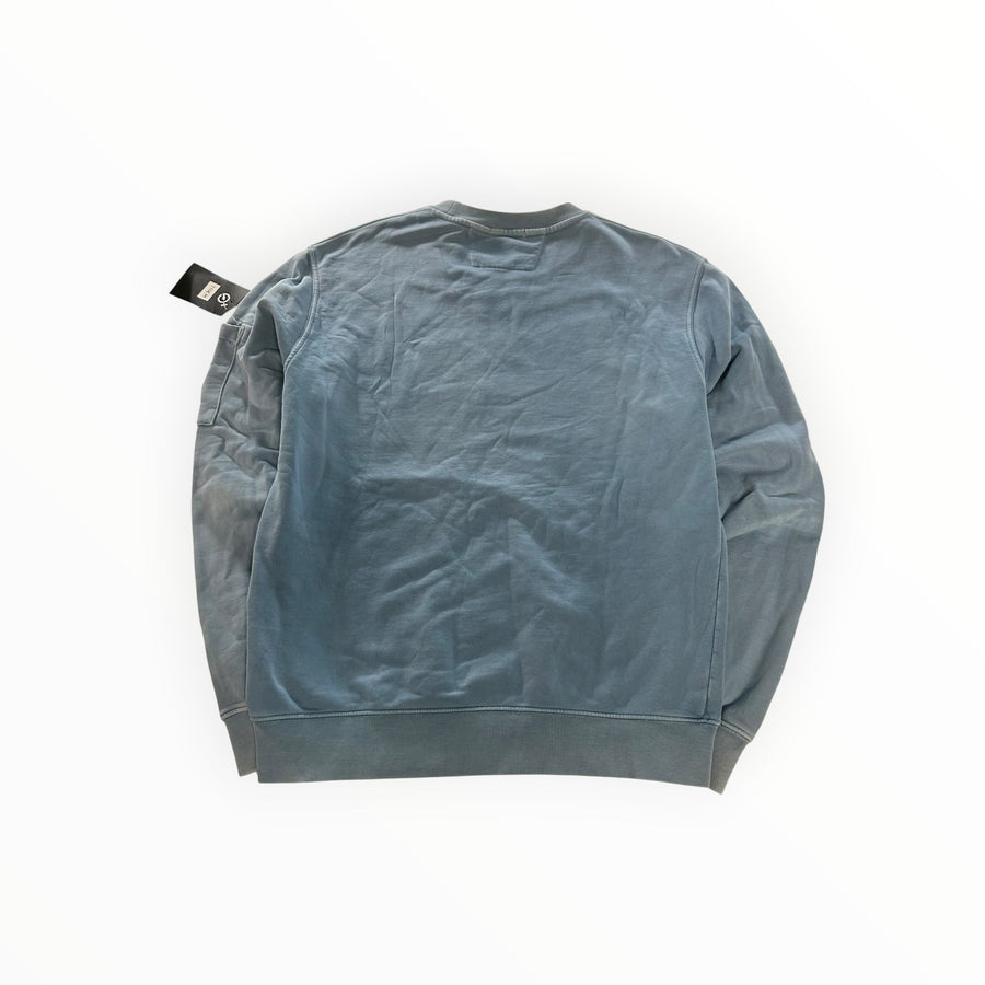 Sweat-shirt à col rond Secondstore C.P. Company en coton bleu délavé avec poche utilitaire et lentille sur la manche