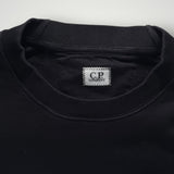 Sweat-shirt noir à col rond Secondstore C.P. COMPANY en coton avec étiquette de marque visible au niveau du col
