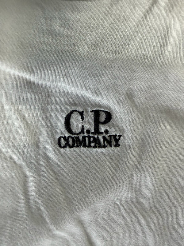 Logo brodé noir sur t-shirt beige en coton Secondstore C.P. Company