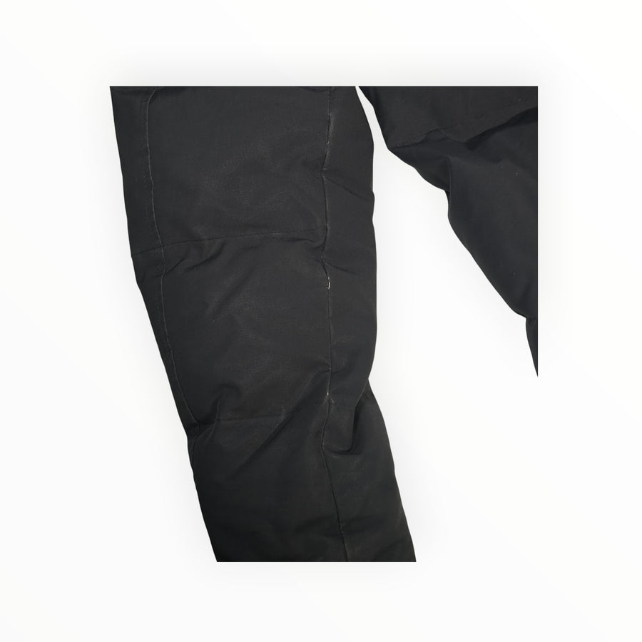 Manche de doudoune noire Secondstore Canada Goose avec coutures matelassées résistantes pour le grand froid