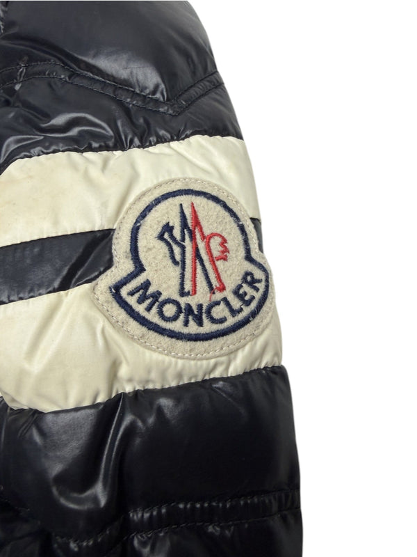 Doudoune Moncler noire gros logo