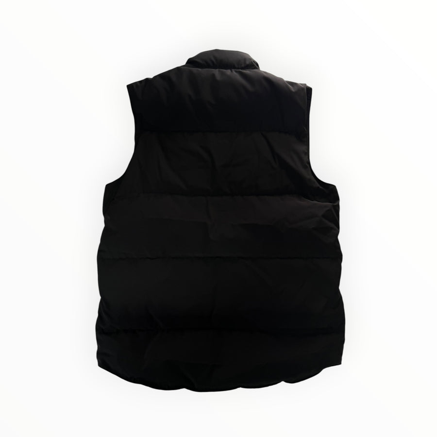Vue arrière du gilet sans manches noir Secondstore Canada Goose, doudoune matelassée isolante pour l'hiver.