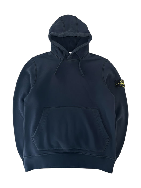 Secondstore navy Stone Island cotton fleece hoodie with iconic compass patch on the sleeve and kangaroo pocket.