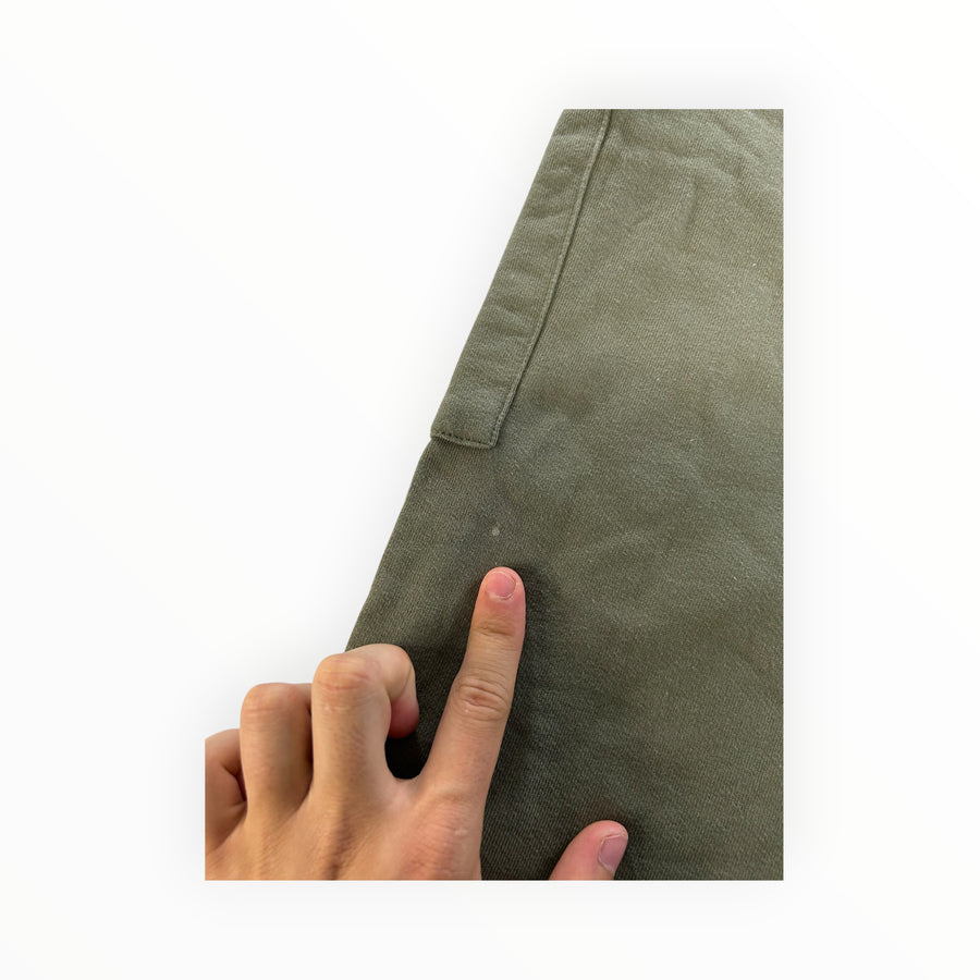 Secondstore pantalon cargo C.P. Company vert olive en coton avec détail de tache sur le tissu