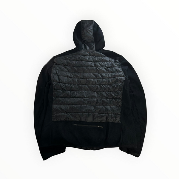 Veste hybride noire Secondstore Parajumpers avec dos matelassé et capuche, vue arrière sur fond blanc.
