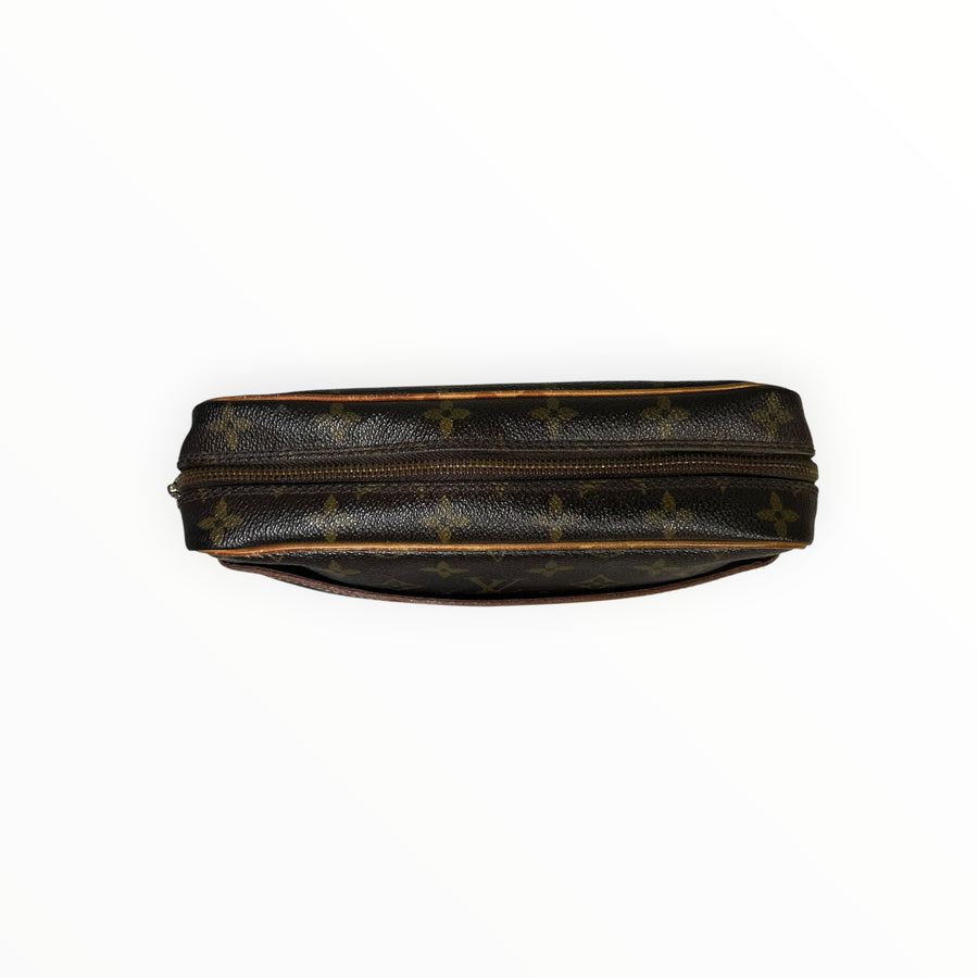 Pochette Secondstore Louis Vuitton en toile Monogram marron avec fermeture zippée et finitions en cuir