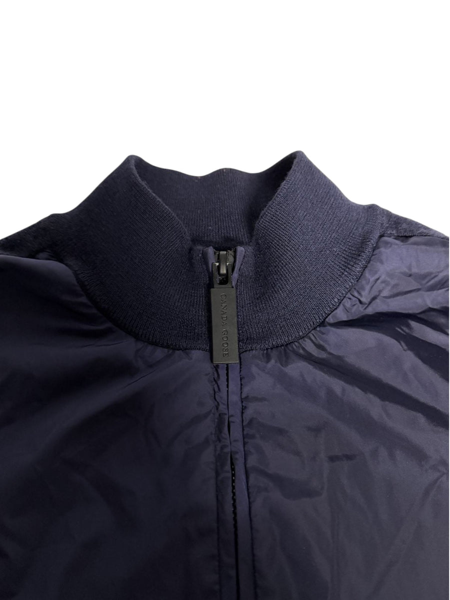 Pull zippé Canada Goose bleu marine bi-matière - col et tirette logo