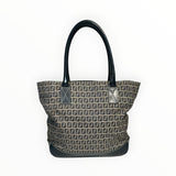 Sac cabas Secondstore Fendi en toile monogrammée avec anses et base en cuir noir, design élégant et spacieux.