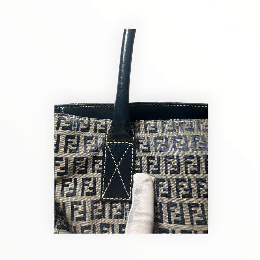 Sac cabas Secondstore Fendi en toile monogrammée avec anses et finitions en cuir noir et surpiqûres apparentes