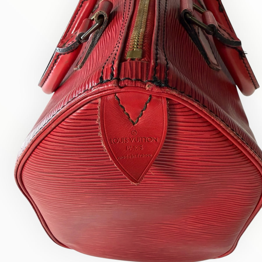 Sac à main Secondstore Louis Vuitton Speedy en cuir Épi rouge avec détails en laiton doré et logo embossé