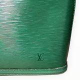 Sac à main Secondstore Louis Vuitton en cuir Épi vert profond avec logo embossé et texture grainée iconique