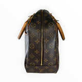 Vue de profil du sac à main Secondstore Louis Vuitton en toile Monogram marron avec finitions en cuir et zip doré