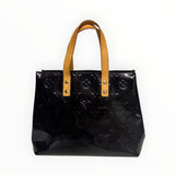 Sac à main Secondstore Louis Vuitton en cuir verni noir avec monogramme embossé et anses en cuir naturel clair