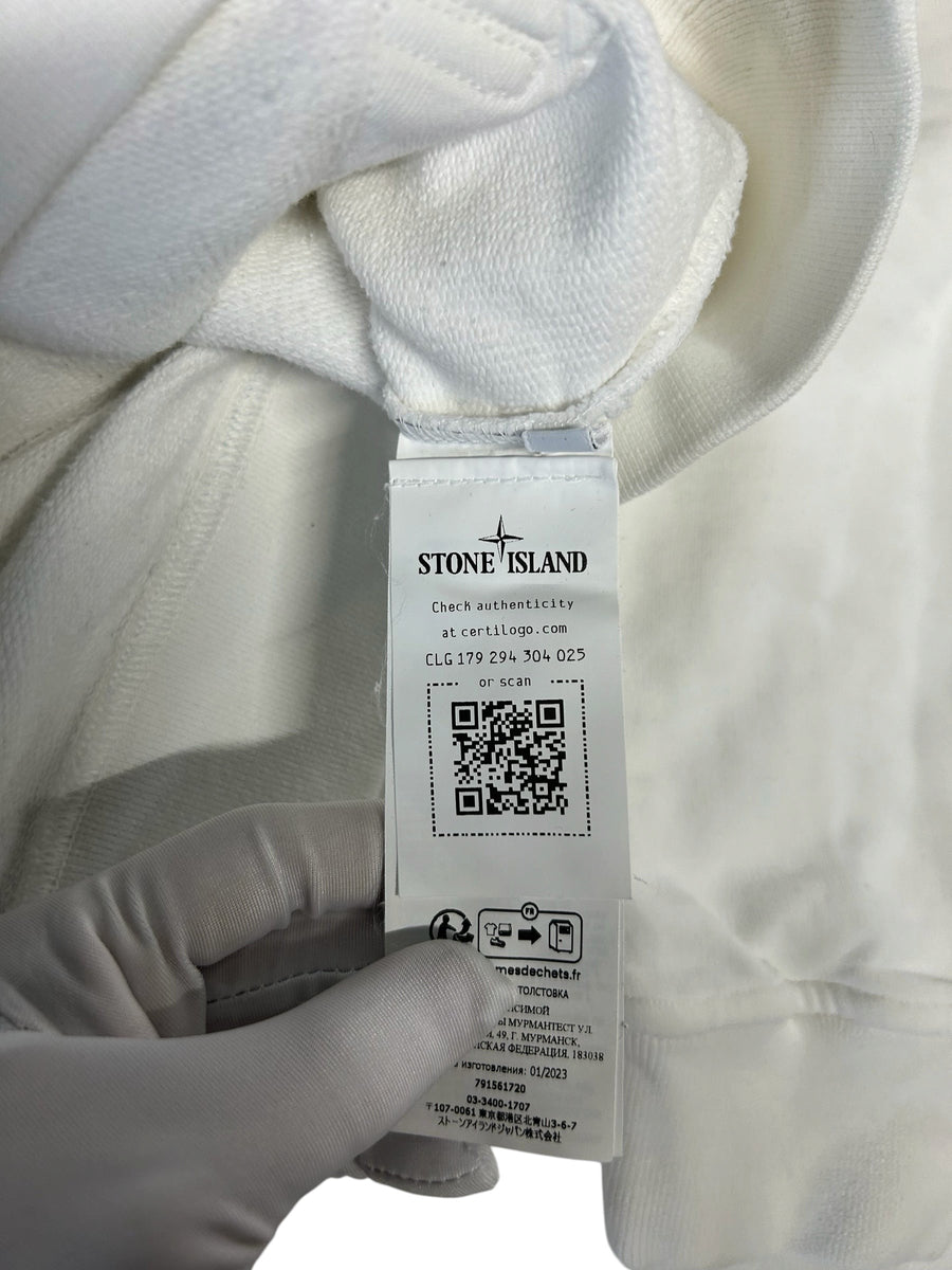Secondstore white Stone Island cotton hoodie interior authenticity label with QR code and brand logo
