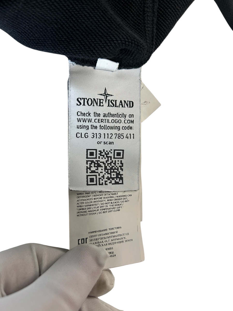 Secondstore Stone Island crewneck sweatshirt authenticity label with Certilogo QR code and brand logo