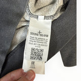 Étiquette d'authenticité intérieure d'un sweat-shirt Secondstore Stone Island avec code QR et logo