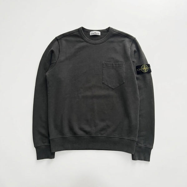 Sweat-shirt Secondstore Stone Island gris anthracite en coton avec poche poitrine et badge boussole sur la manche