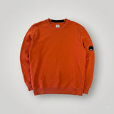 Sweat-shirt Secondstore C.P. Company orange en coton avec col rond et poche zippée à lentille sur la manche