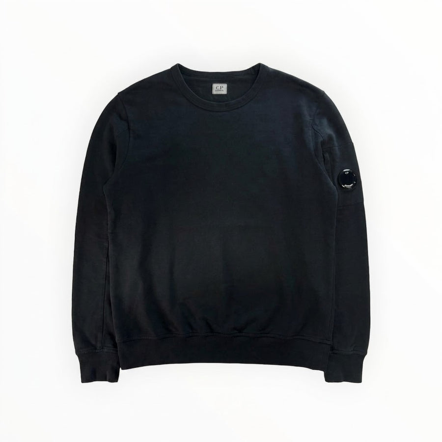 Sweat-shirt noir Secondstore C.P. Company en coton avec col rond et lentille emblématique sur la manche gauche