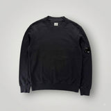 Sweat-shirt noir Secondstore C.P. COMPANY en coton avec col rond et poche zippée à lentille sur la manche