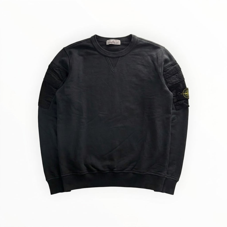 Sweat-shirt noir Secondstore Stone Island en coton avec col rond, empiècements techniques et écusson sur la manche